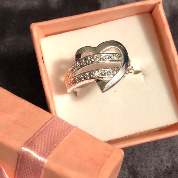 Perfect for Valentine’s Day! - Picture 2 of 2